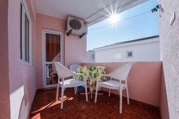 پانسیون Villa Md
