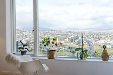 Sea & City View   Luxurious   Hiking