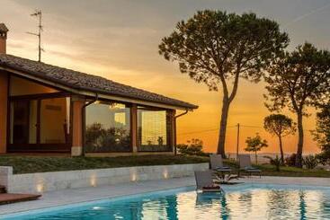 Villa California 6, Emma Villas