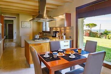 Villa California 6, Emma Villas