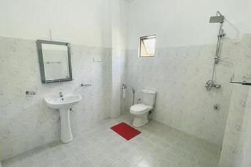 تختخواب و صبحانه Sunny Mood Guest House