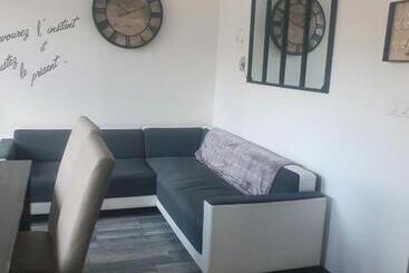 Bienvenue Chez Les Ch Oups Le Loft 50 M2