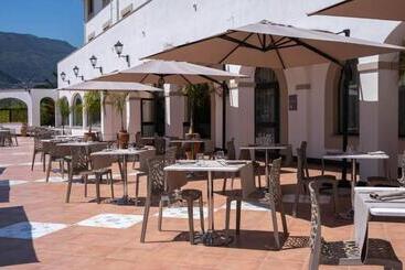 هتل Al Balhara Resort