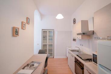 پانسیون Bissenti Rooms   Eja Sardinia