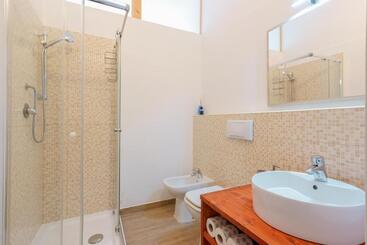 پانسیون Bissenti Rooms   Eja Sardinia