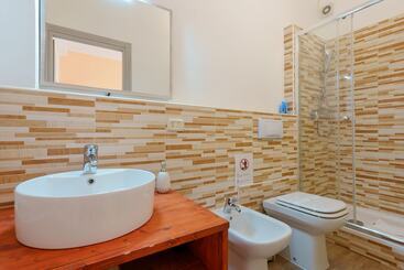 پانسیون Bissenti Rooms   Eja Sardinia