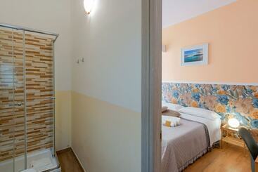 پانسیون Bissenti Rooms   Eja Sardinia