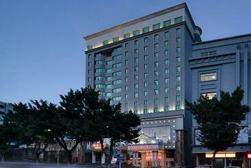 Vienna Hotel Huizhou Dahuxi