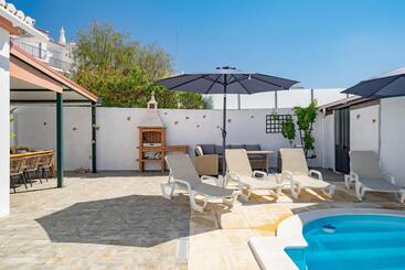 Villa Harpista In Guia By Ideal Homes