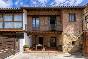 Casa Con Jardín Cerca De La Playa El Porton - Miengo