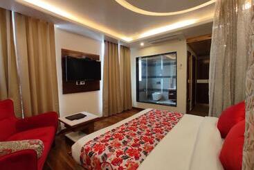 هتل Abhilashi Residency & Spa   Centrally Heated & Air Cooled