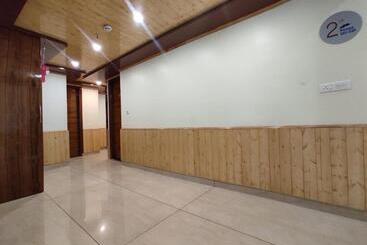 هتل Abhilashi Residency & Spa   Centrally Heated & Air Cooled