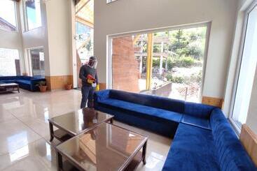 هتل Abhilashi Residency & Spa   Centrally Heated & Air Cooled