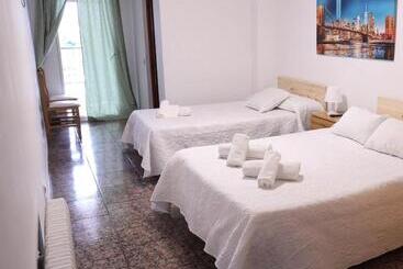 هتل Mesón Kubano B&b