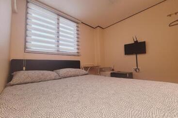 Olive Hostel Myeongdong