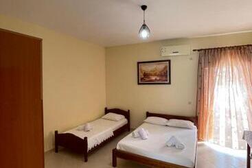 پانسیون Kevi Rooms