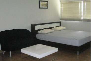 پانسیون Room In Guest Room   Chan Kim Don Mueang Guest House, 550 Yards From Impact Muang Thong Thani