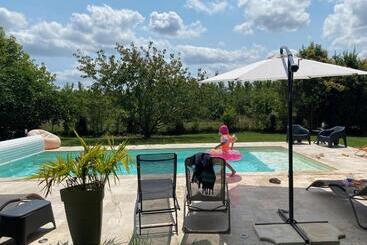 تختخواب و صبحانه Les Bergeronnettes Chambres D Hôtes Bergerac