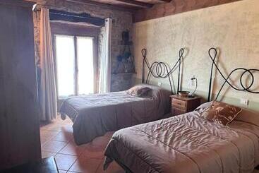 هتل Rural Casa La Juana