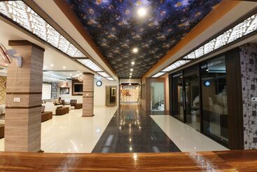 هتل Star Bodh Gaya