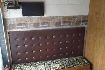 هتل Super Sleepwell Male Female Hostel