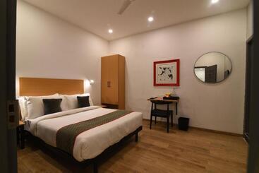 هتل Super Townhouse Royapettah Near U.s Consulate