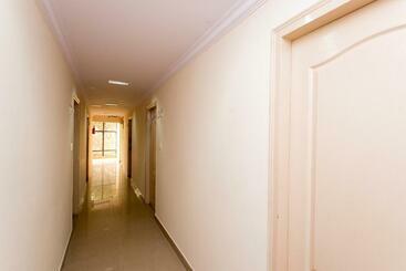호텔 O Rajmahal Boarding & Lodging