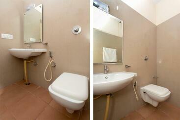 호텔 O Rajmahal Boarding & Lodging