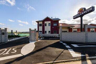 Motel Cancun Aviles