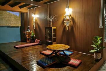 پانسیون Chanida Home