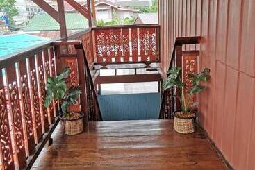 پانسیون Chanida Home