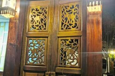 پانسیون Chanida Home