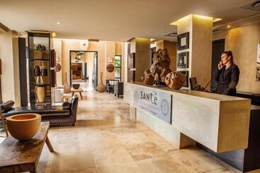 استراحتگاه Santé Wellness Retreat & Spa