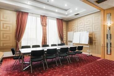 Ark Palace Hotel & Spa