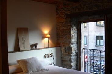 Hostal De Montaña La Aldeya