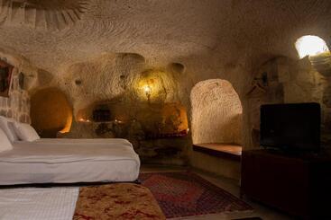 هتل Cave Art