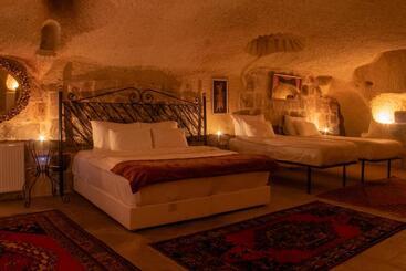 هتل Cave Art