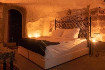 هتل Cave Art