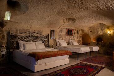 هتل Cave Art