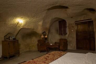 هتل Cave Art
