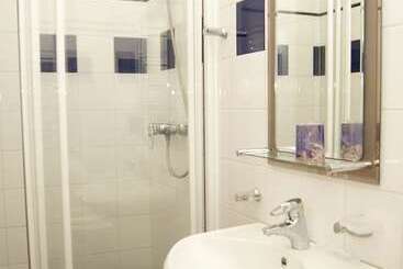 בית מלון כפרי Dynasty Apartments
