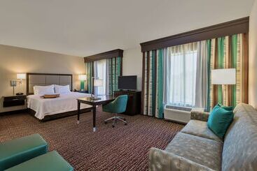 هتل Hampton Inn & Suites Bend