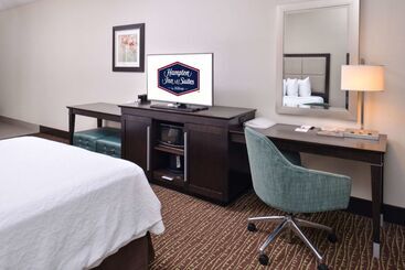 هتل Hampton Inn & Suites Bend