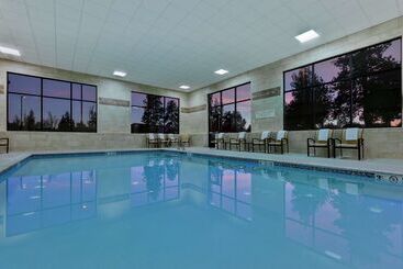 هتل Hampton Inn & Suites Bend