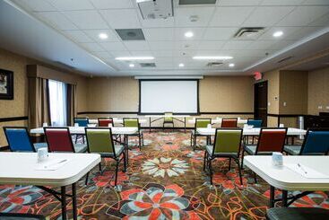 هتل Hampton Inn & Suites Toledo/westgate