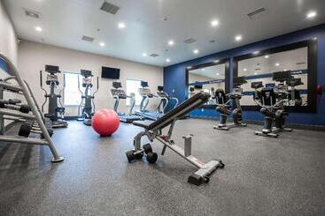 هتل Hampton Inn & Suites Toledo/westgate