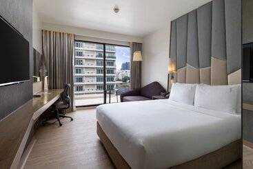 هتل Holiday Inn Express Bangkok Sukhumvit 11, An Ihg