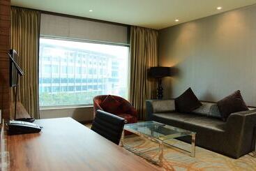 هتل Holiday Inn Jaipur City Centre, An Ihg