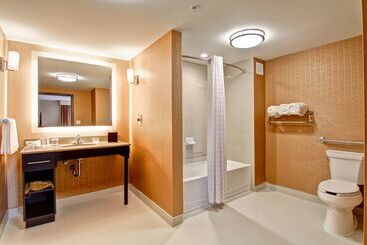 هتل Homewood Suites By Hilton Waterloo/st. Jacobs