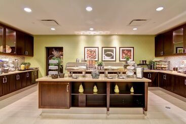 هتل Homewood Suites By Hilton Waterloo/st. Jacobs